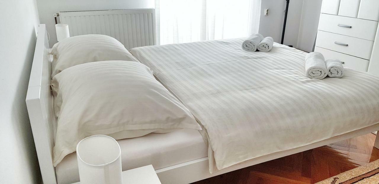 Apartman Lucija Ливно Экстерьер фото